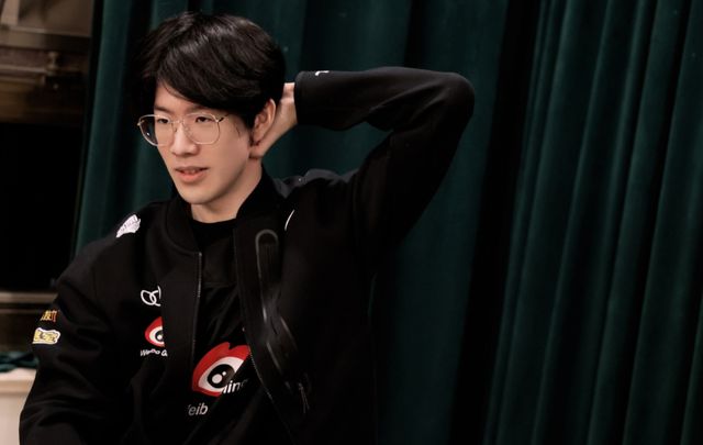 来自BLG团队的新年祝福：祝大家在蛇年好运连连，财运亨通，在 Canyon 中取得连续胜利！