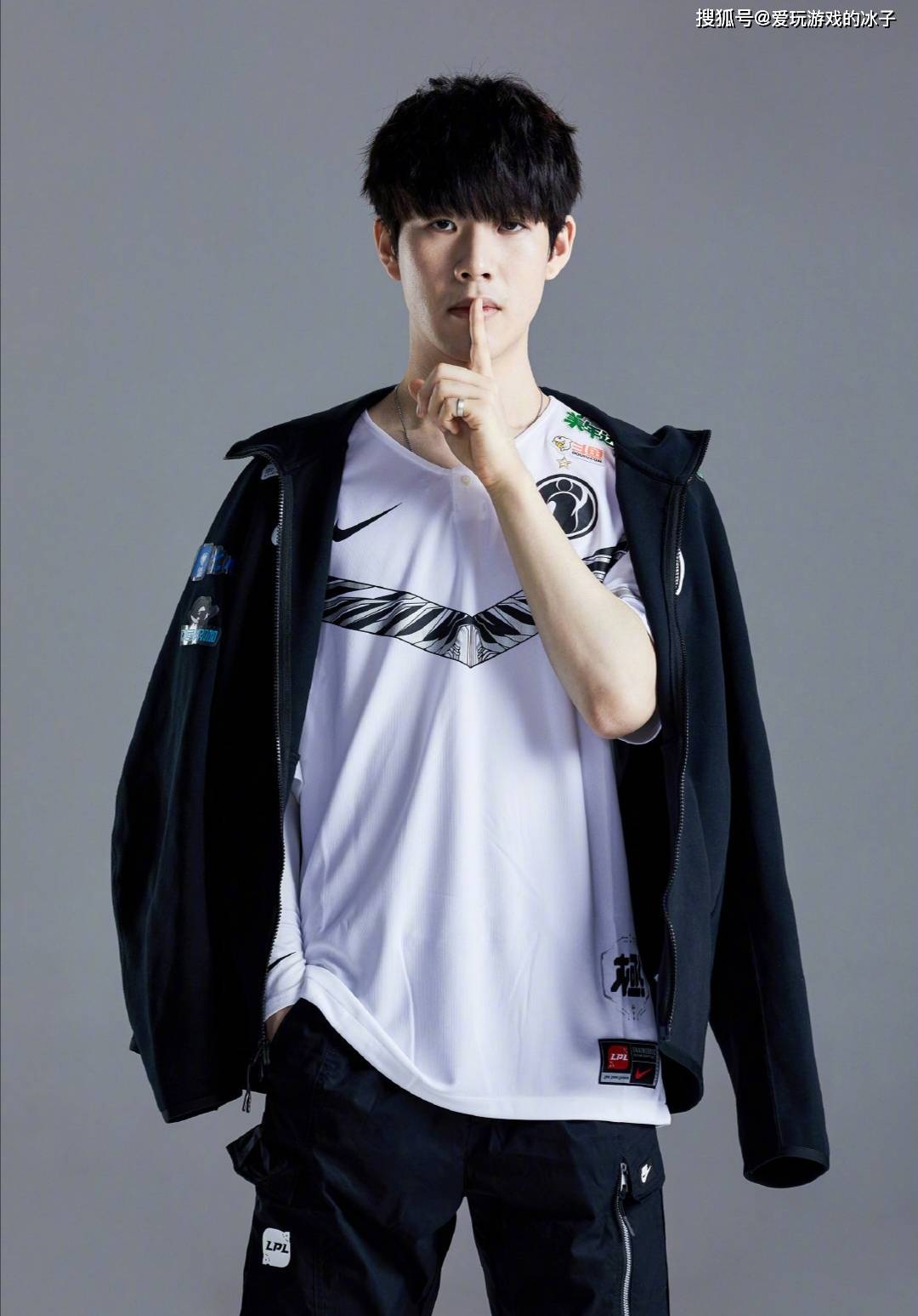 Oh My God vs LNG 双方英雄池前瞻：LNG中野英雄池较为领先