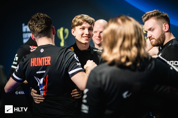 组内赛之路：若JDG 2比0战胜TT，则进入登峰组