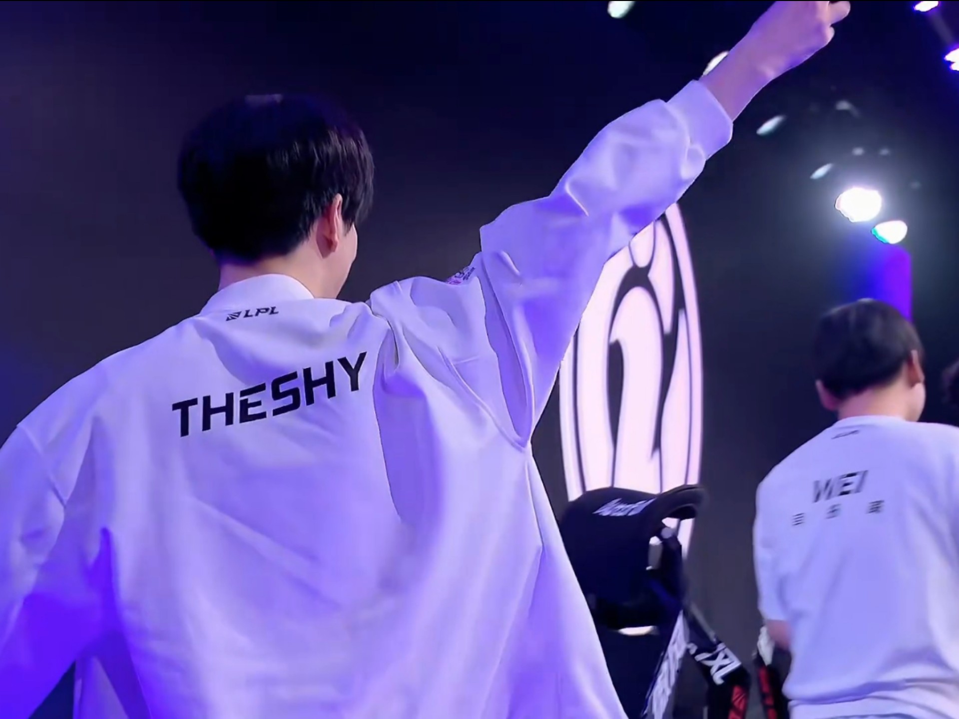 NEST官方网站宣布： Anyone's Legend 和 LNG Esports 的新阵容将出现在NEST决赛中
